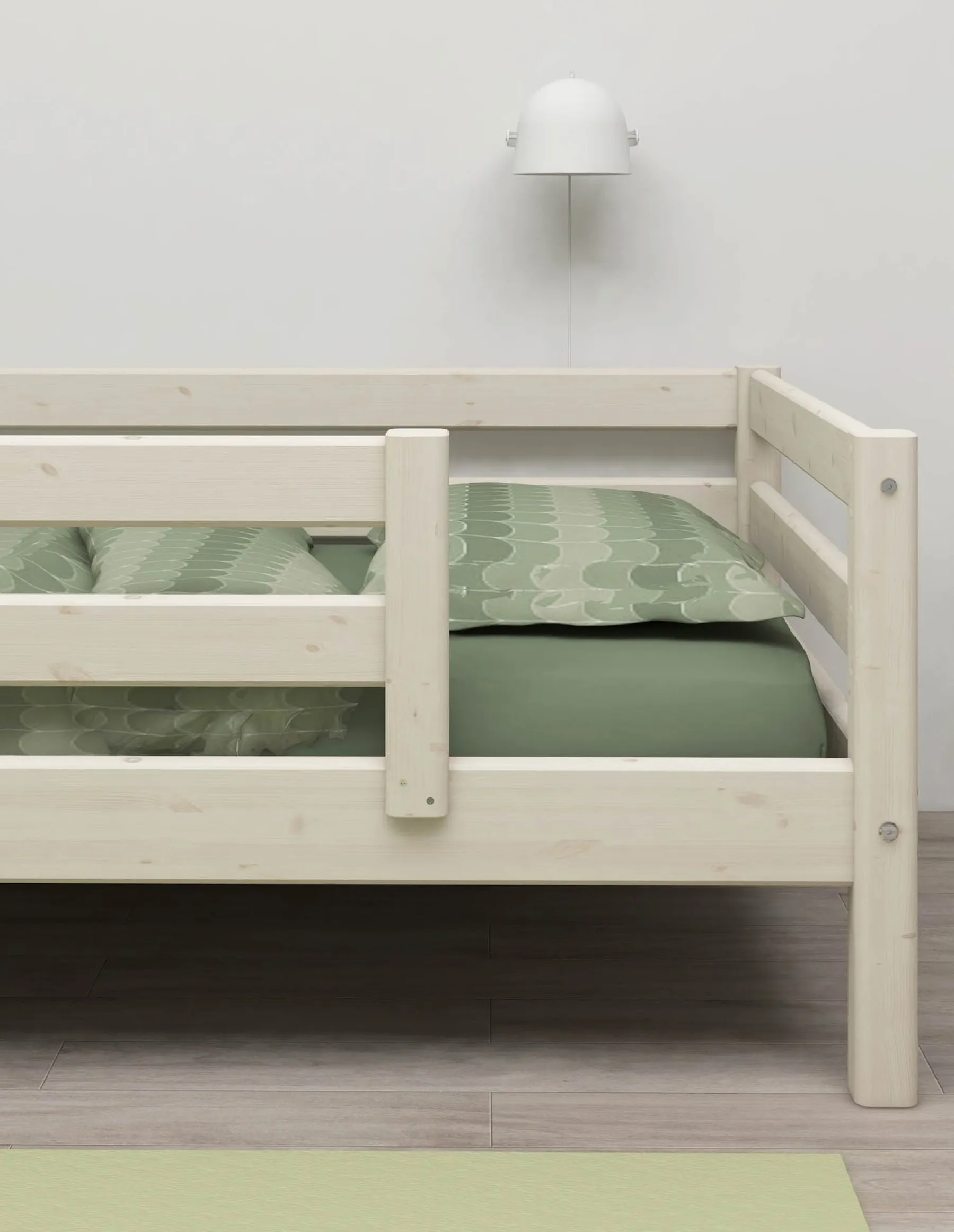 FLEXA Single bed w. centered safety rail* Single Beds